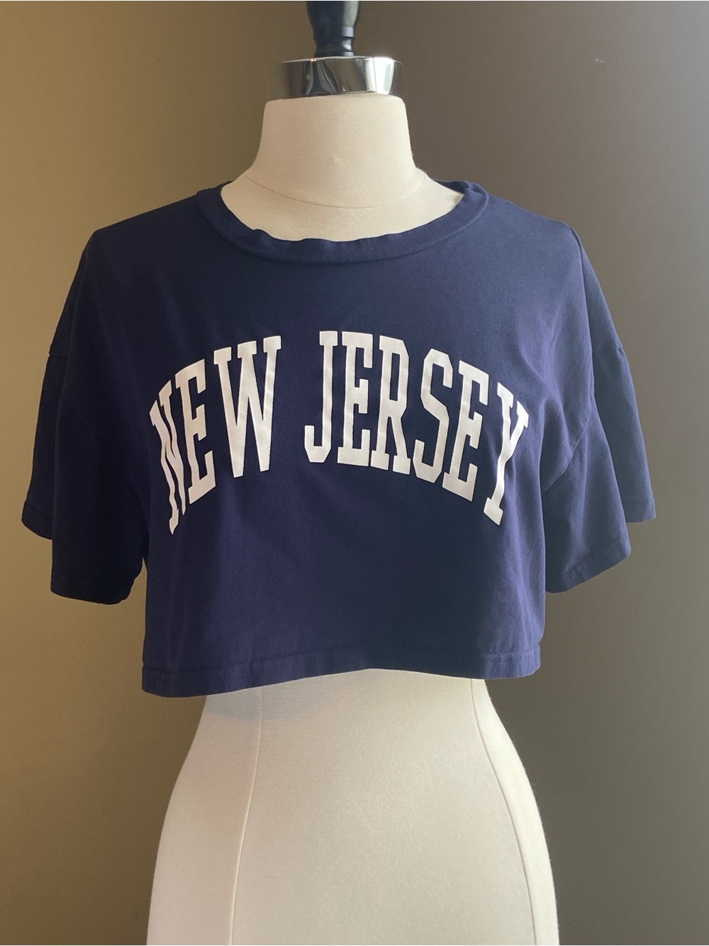 Romwe NEW JERSEY Graphic  Navy Cropped Tee- Large, Gym, Workout,‎ Casual